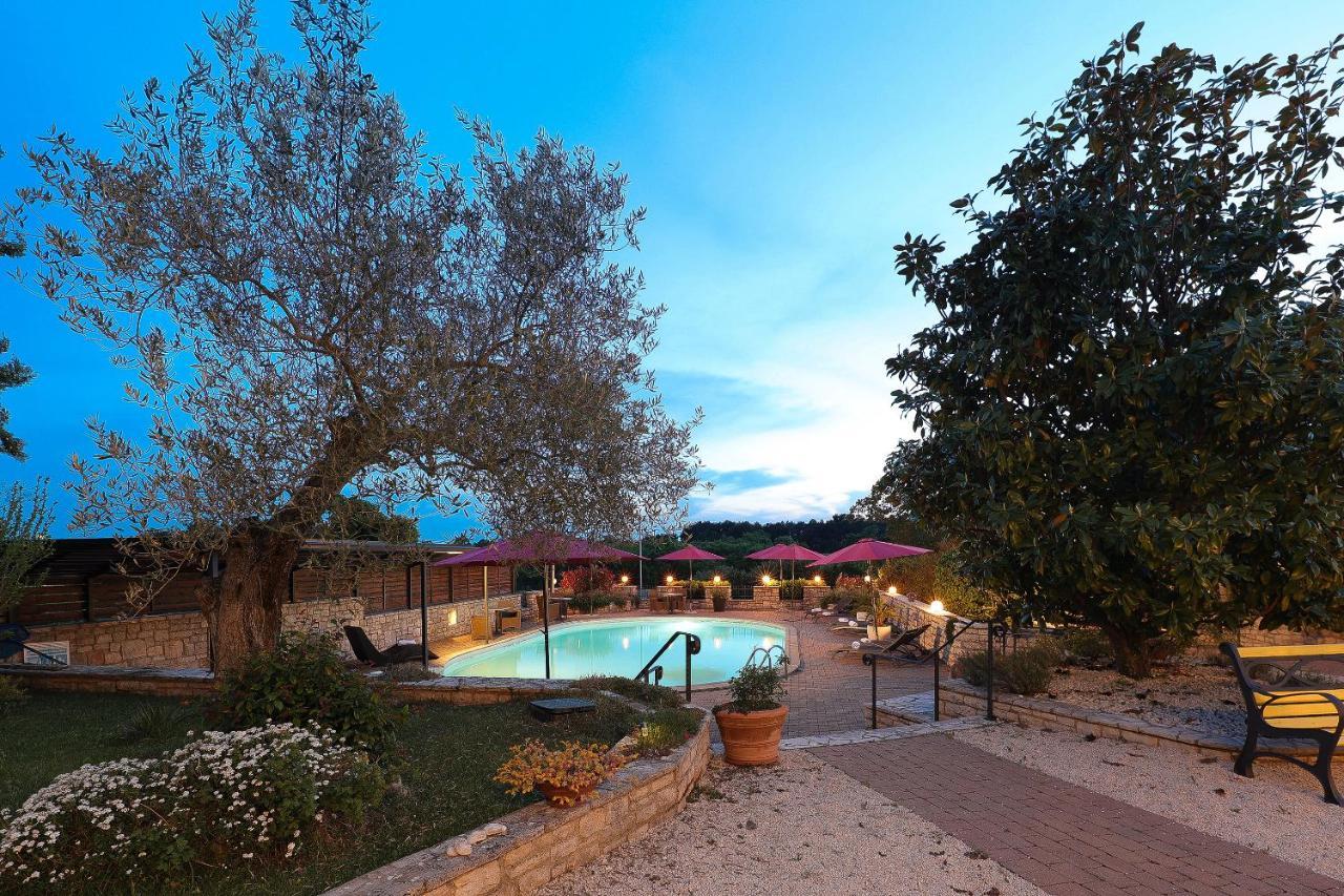 B & B Casa Rustica Dva Baladura Rooms Kanfanar Exterior foto